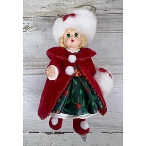 Hallmark 2000 Christmas Holly Ornament Madame Alexander Series #5 Keepsake w/Box